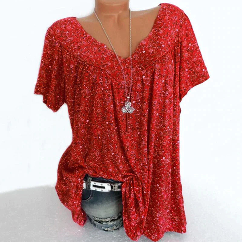 Loose-fitting, relaxed V-neck T-shirt with short sleeves
