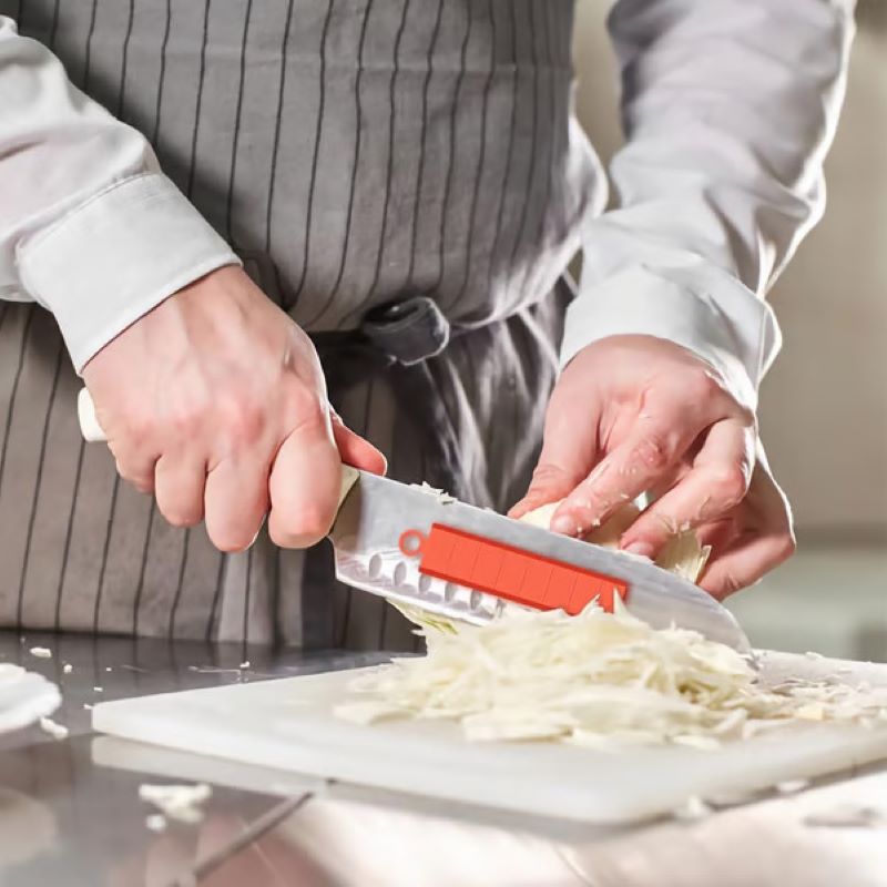 Non-Stick Slicing Tool