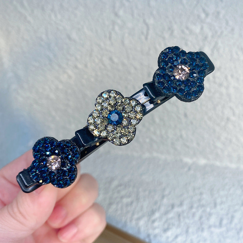 Hair clip with three flowers