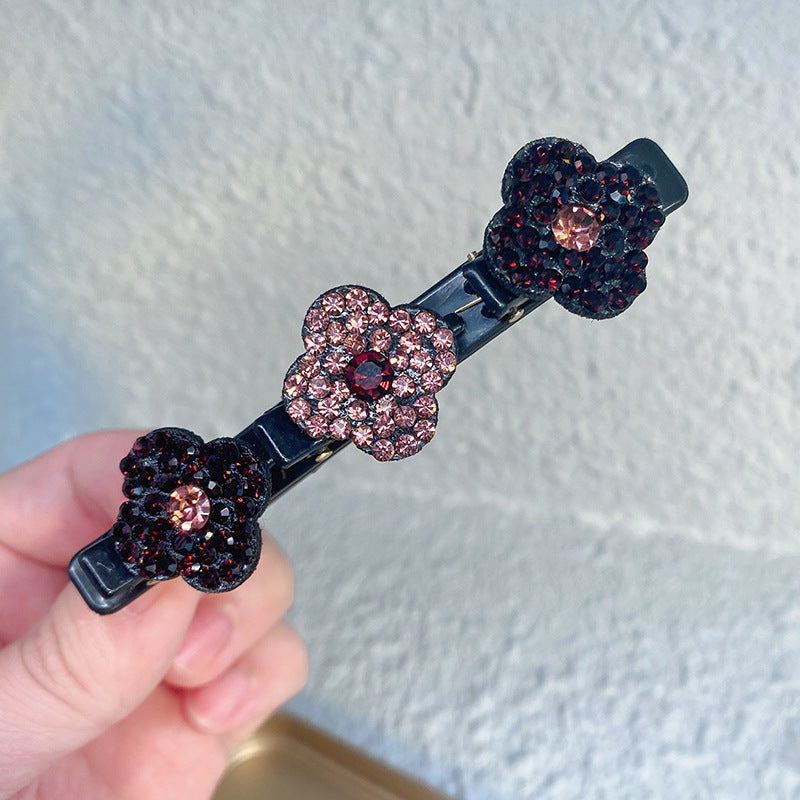 Hair clip with three flowers