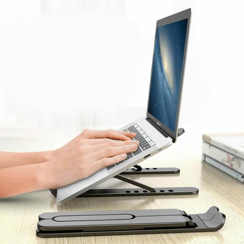 Adjustable laptop stand
