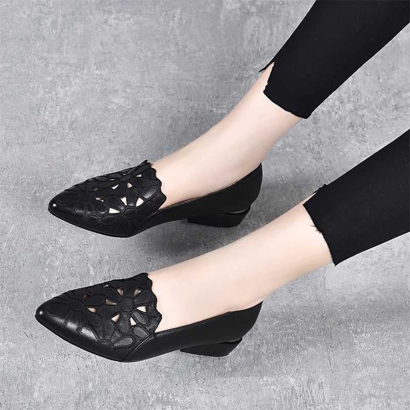 Women's Pointed Toe Hollow Breathable Comfortable Leather Shoes