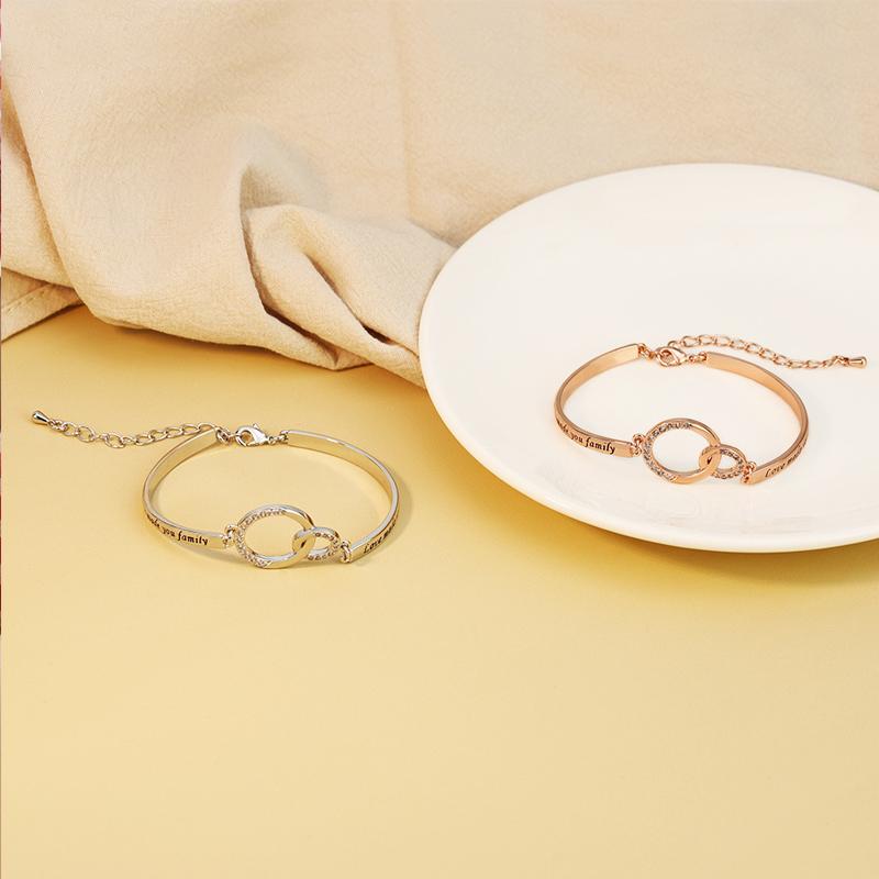 Simple inspirational friendship bracelet