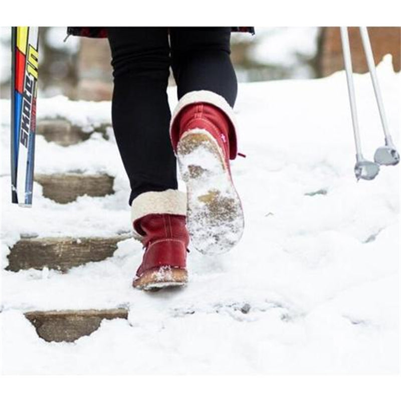 Boots with waterproof fleece lining