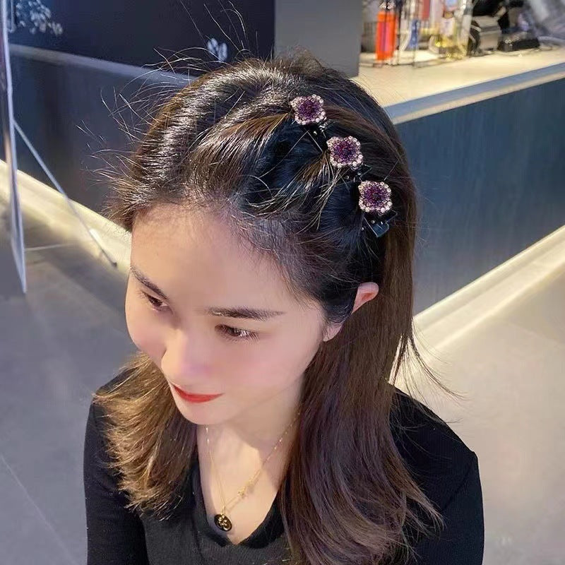 Hair clip with three flowers