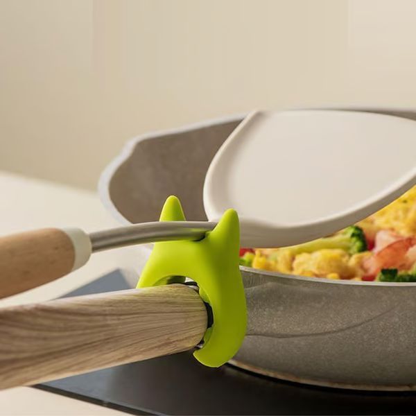 Spatula holder