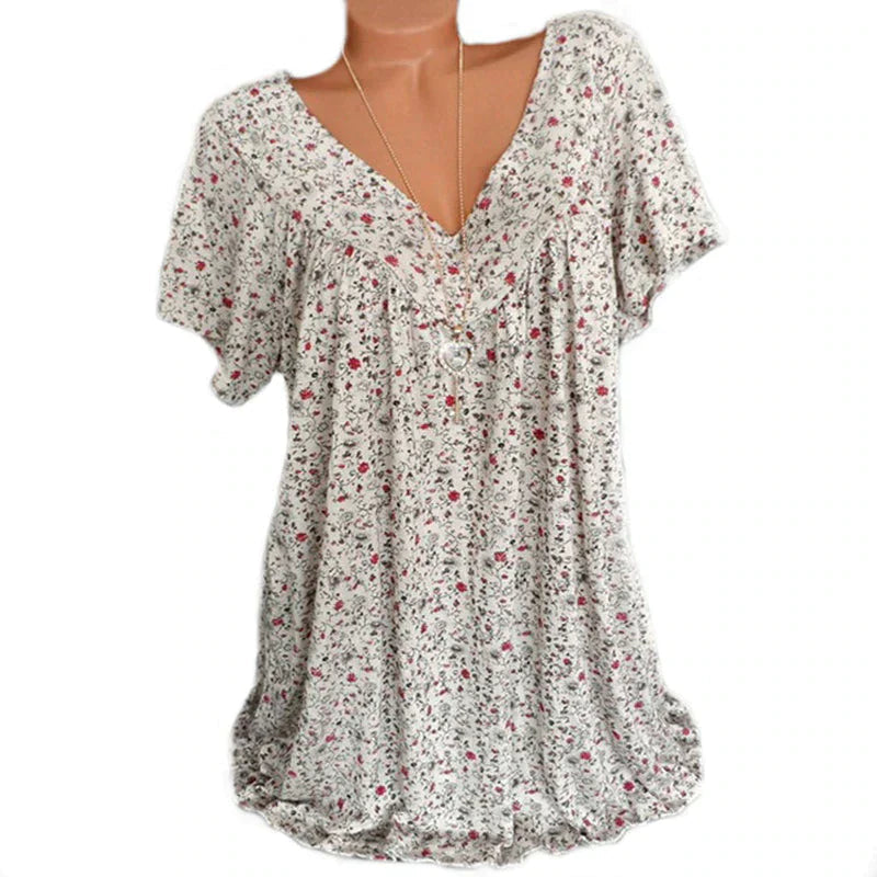 Loose-fitting, relaxed V-neck T-shirt with short sleeves