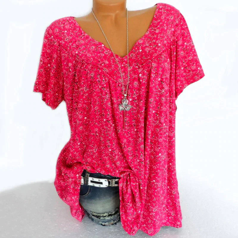 Loose-fitting, relaxed V-neck T-shirt with short sleeves