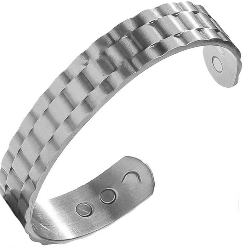 Fashionable magnetic therapy bracelet