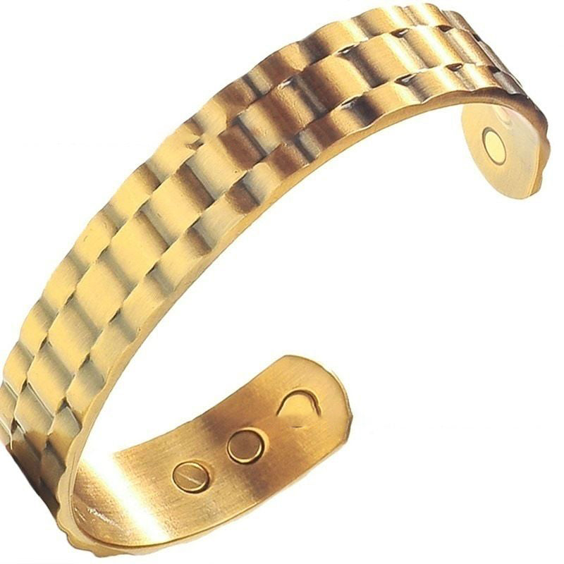 Fashionable magnetic therapy bracelet