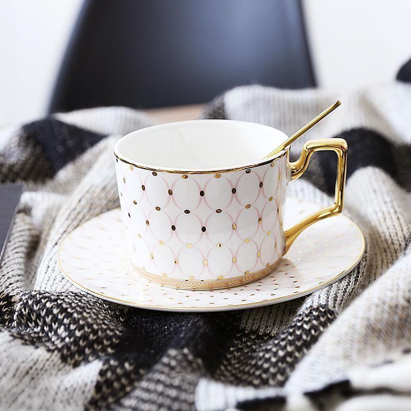 Coffee cups + plates + spoons