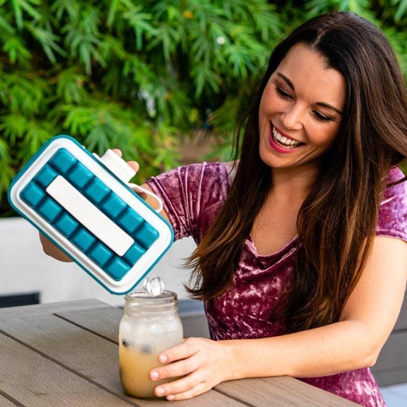 Portable ice box