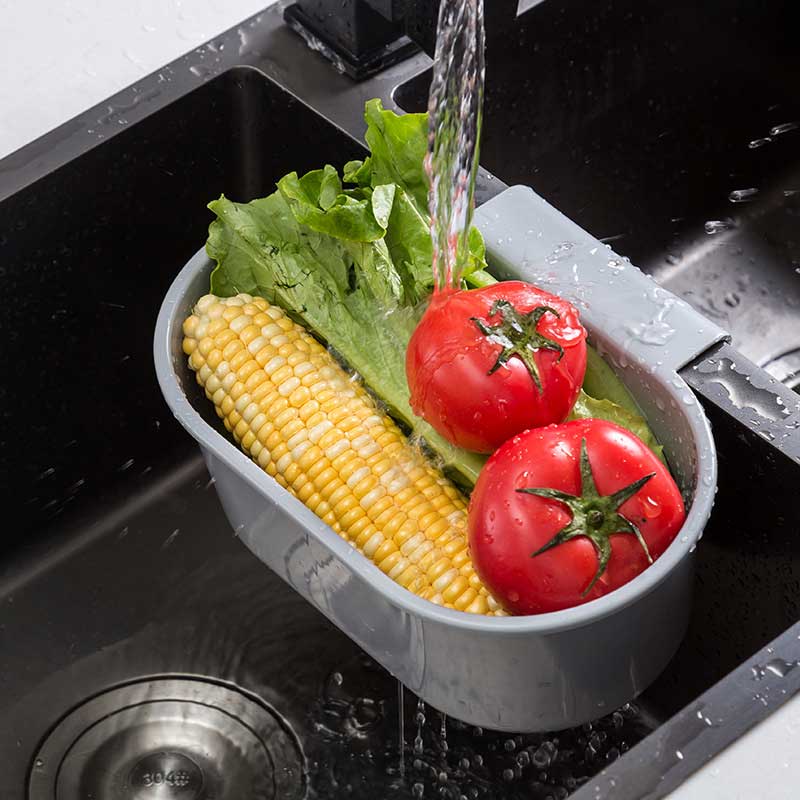 Hangable sink draining basket