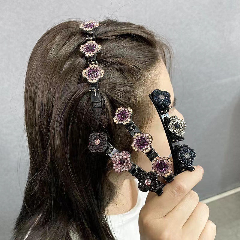 Hair clip with three flowers