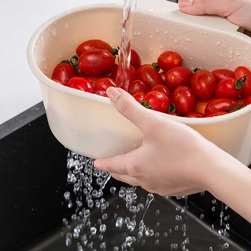 Hangable sink draining basket