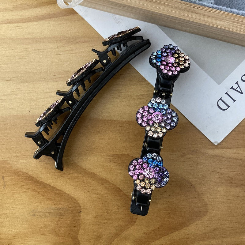 Hair clip with three flowers
